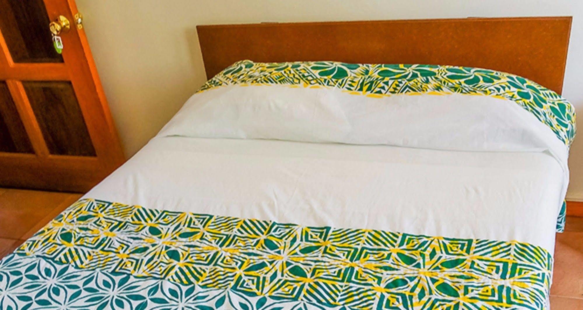 أبيا Lynn'S Getaway Hotel المظهر الخارجي الصورة