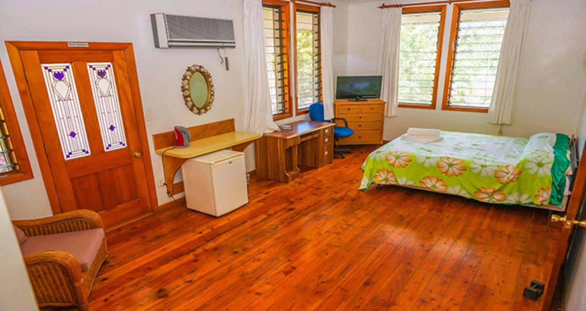 أبيا Lynn'S Getaway Hotel المظهر الخارجي الصورة